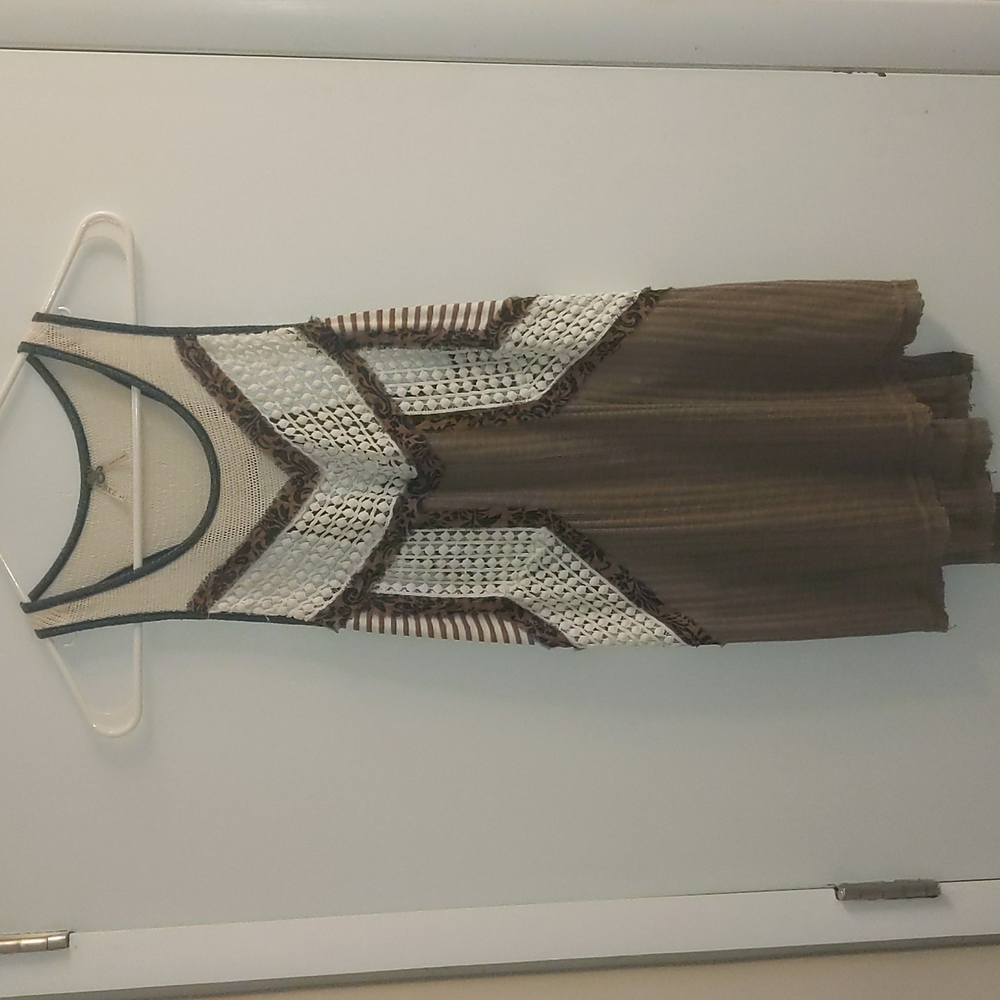 BKE olive and white tank